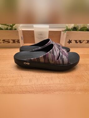 OOFOS OOahh Limited Purple Camo Slide Sandals  - US Women’s 7